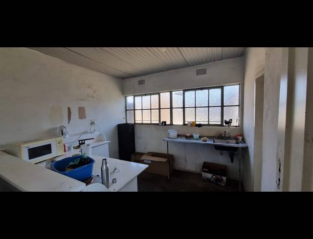 450M² WAREHOUSE TO LET IN KRUGERSDORP CENTRAL